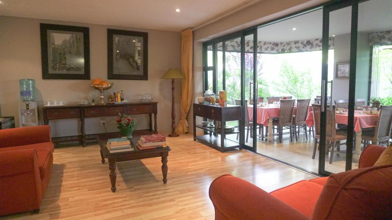 Fatmols Guest Lodge Johannesburg Esterno foto