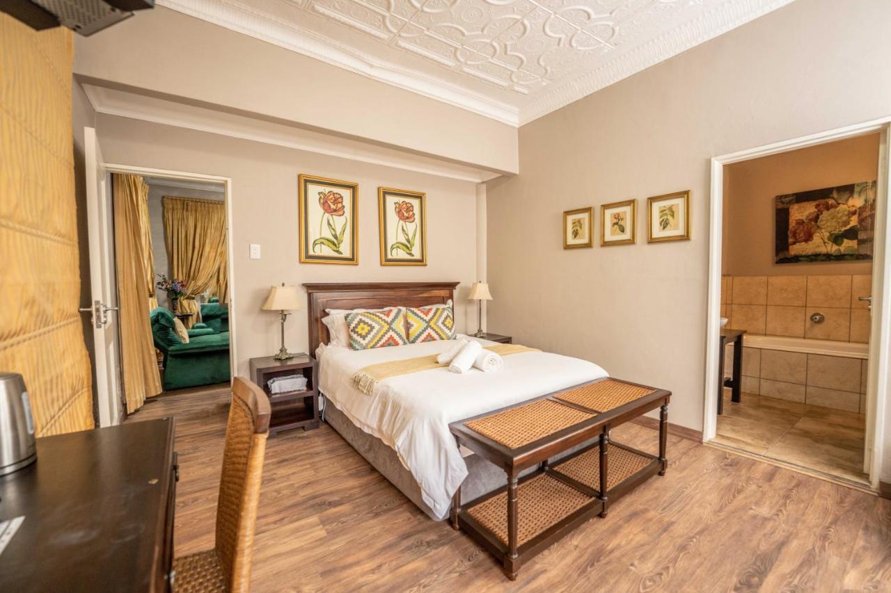 Fatmols Guest Lodge Johannesburg Esterno foto