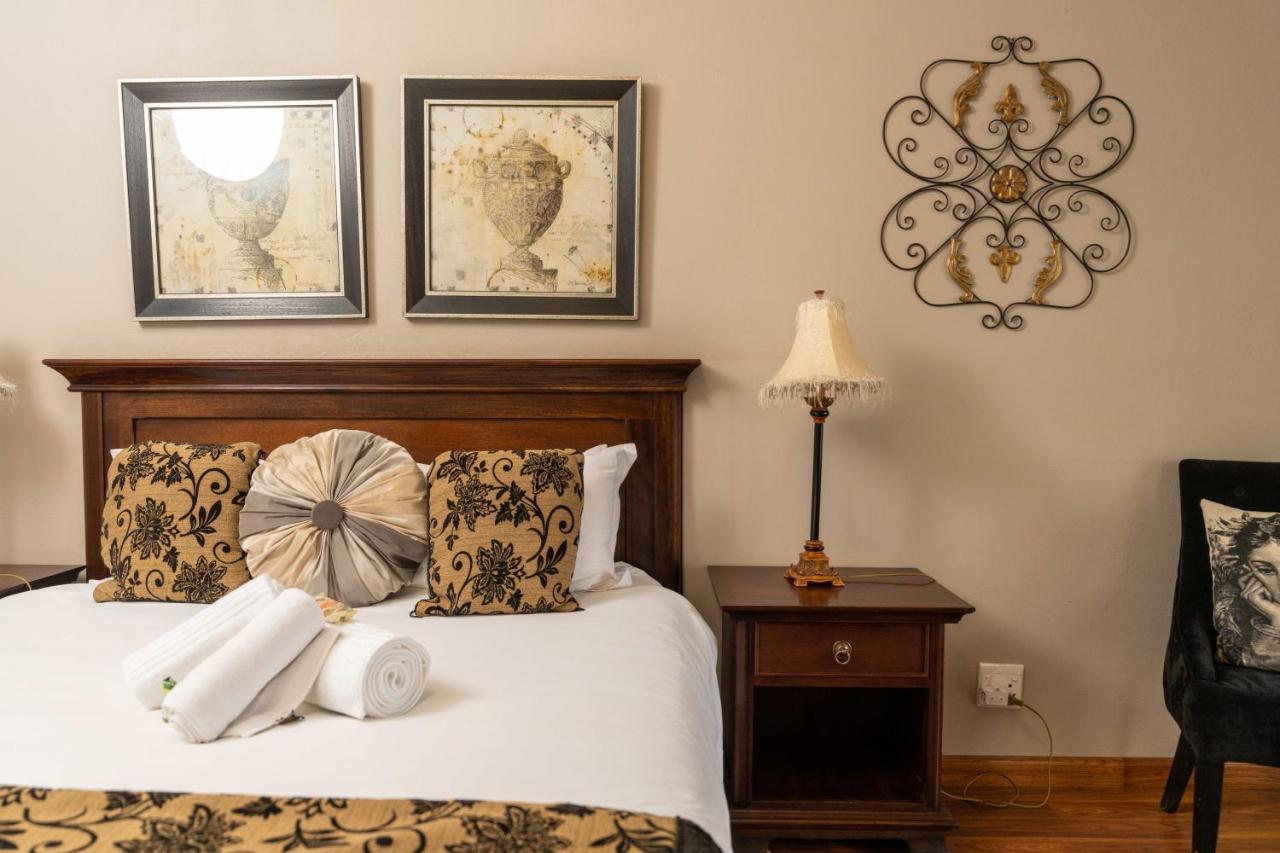 Fatmols Guest Lodge Johannesburg Esterno foto